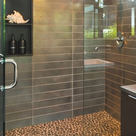 SGG Timeless installiert in einer Duschkabine